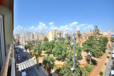 Lägenhet till salu Torrevieja, Alicante, Spanien 4 sovrum, 113 kvm. Nr. 113221 - foto 9