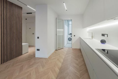 Apartment for sale Barcelona, Spain 3 bedrooms, 118 sq.m. No. 93257 - photo 17