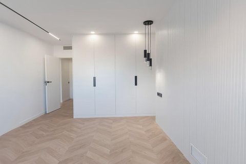 Apartment for sale Barcelona, Spain 3 bedrooms, 118 sq.m. No. 93257 - photo 23