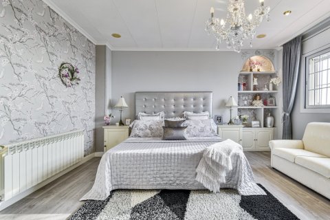 House for sale Santa Susanna, Barcelona, Spain 5 bedrooms, 295 sq.m. No. 93255 - photo 24