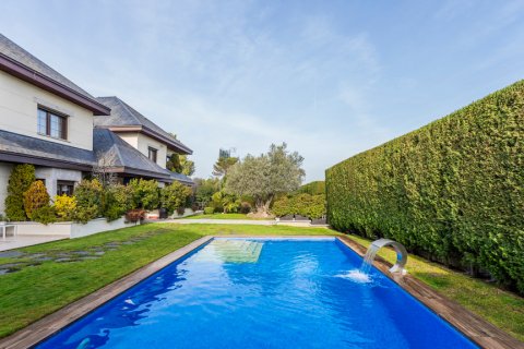 Villa zum Verkauf Madrid, Spanien 6 Schlafzimmer, 807.16 m2 Nr. 107289 - Foto 3