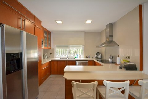Finca for sale Almoradi, Alicante, Spain 4 bedrooms, 267 sq.m. No. 115338 - photo 20