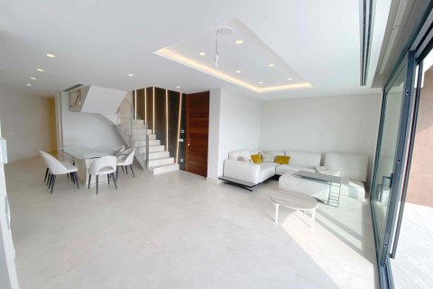 Takvåning till salu i Benidorm, Alicante, Spanien 4 sovrum, 175 kvm. Nr. 108070 - foto 21