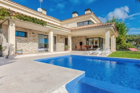Māja pārdošanā Lloret de Mar, Girona, Spānijā 4 istabas, 300 m2 Nr. 22817 - attēls 1