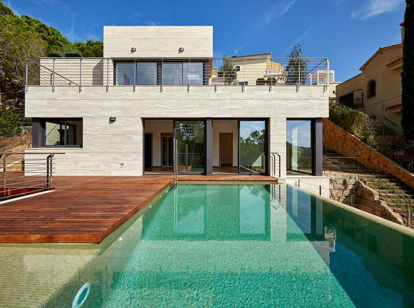 Casa a Lloret de Mar, Girona, Spagna 4 camere da letto, 331 mq. N° 22813