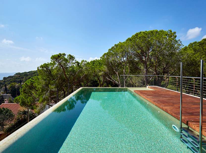 Casa a Lloret de Mar, Girona, Spagna 4 camere da letto, 331 mq. N° 22813