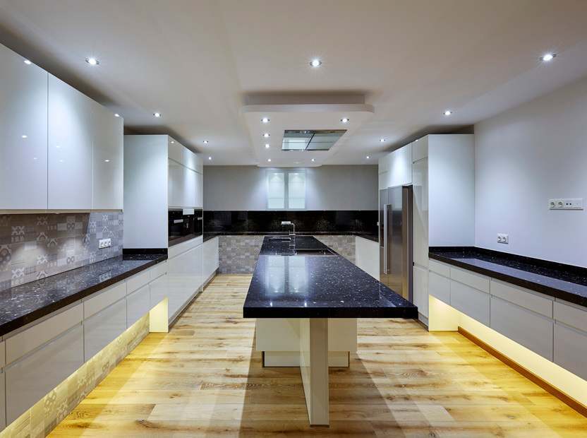 Casa a Lloret de Mar, Girona, Spagna 4 camere da letto, 331 mq. N° 22813