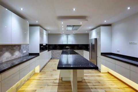 Talo myytävänä Lloret de Mar, Girona, Espanja, 4 makuuhuonetta, 331 m2 No. 22813 - kuva 14