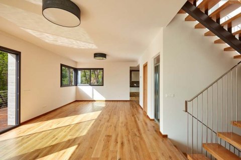 Talo myytävänä Lloret de Mar, Girona, Espanja, 4 makuuhuonetta, 331 m2 No. 22813 - kuva 18
