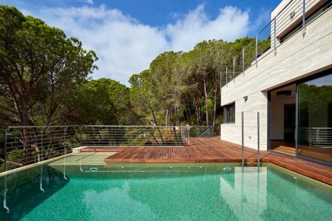 Talo myytävänä Lloret de Mar, Girona, Espanja, 4 makuuhuonetta, 331 m2 No. 22813 - kuva 10