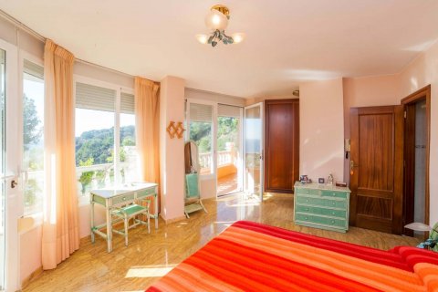 Talo myytävänä Lloret de Mar, Girona, Espanja, 5 makuuhuonetta, 420 m2 No. 22796 - kuva 16