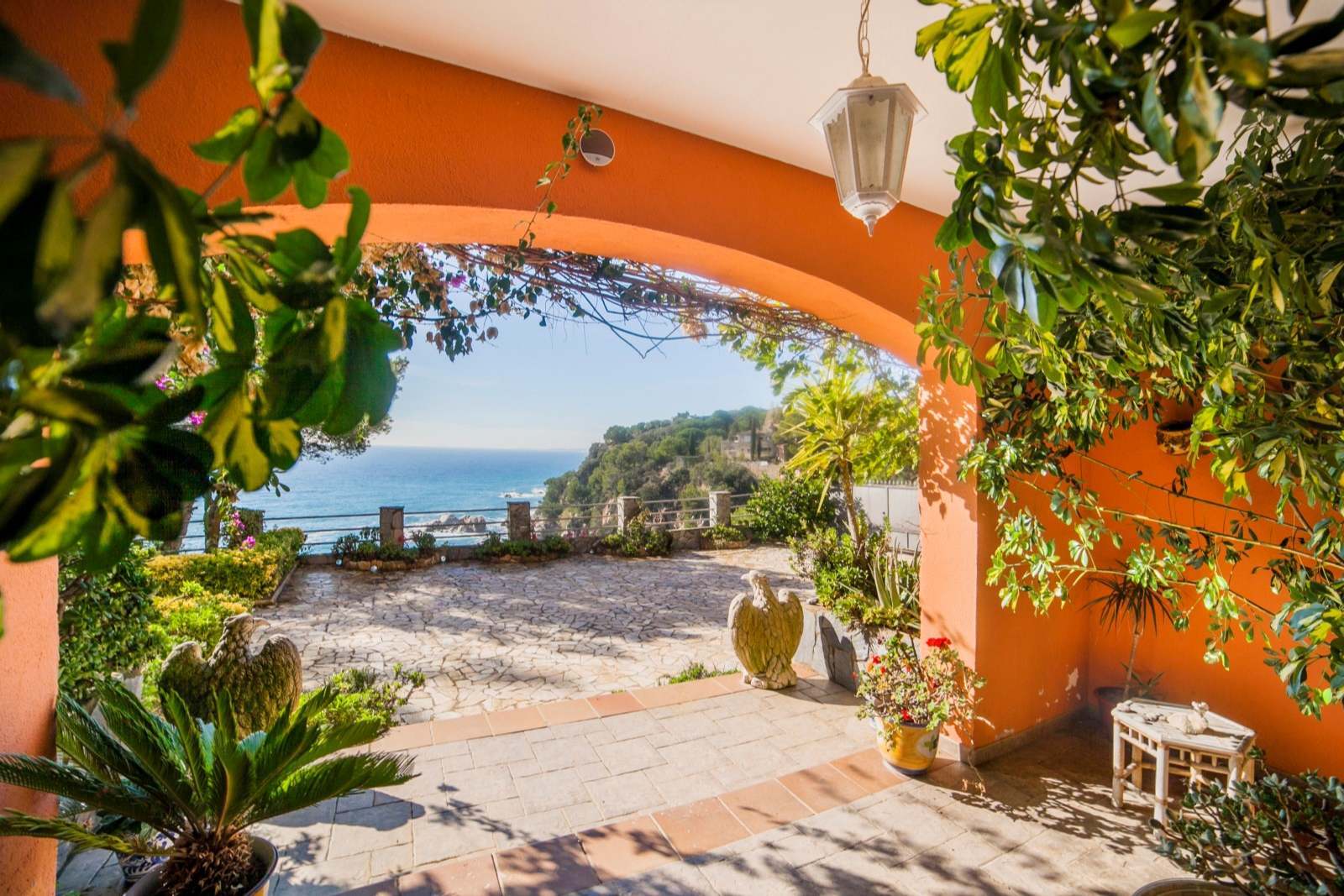 Casa a Lloret de Mar, Girona, Spagna 5 camere da letto, 420 mq. N° 22796