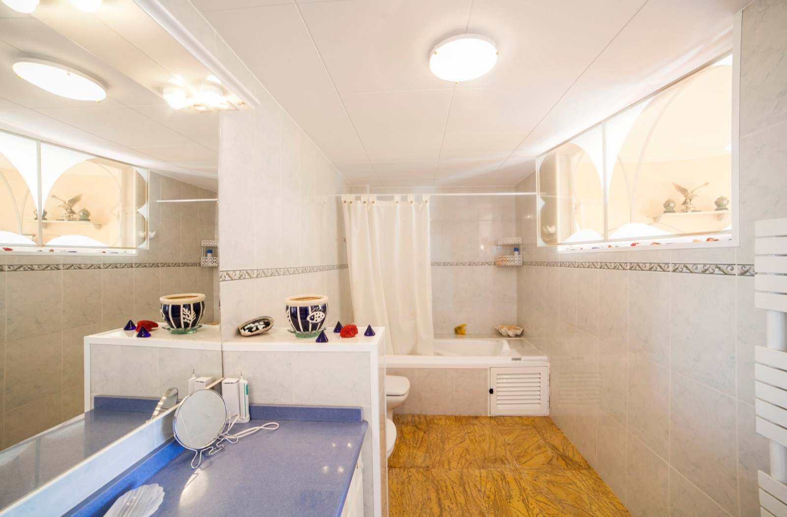 Casa a Lloret de Mar, Girona, Spagna 5 camere da letto, 420 mq. N° 22796
