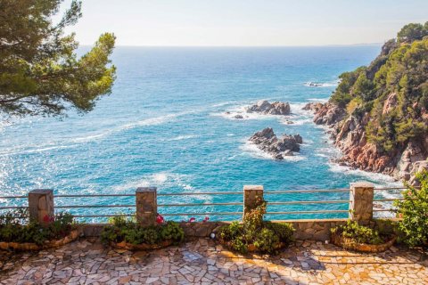 Talo myytävänä Lloret de Mar, Girona, Espanja, 5 makuuhuonetta, 420 m2 No. 22796 - kuva 24