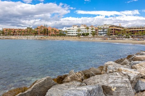 Apartamento en venta Marbella, Málaga, España 2 dormitorios, 128.59 m2 No. 99165 - foto 1