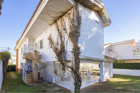 Villa for sale Mahon, Menorca, Spain 4 bedrooms, 320 sq.m. No. 110959 - photo 3