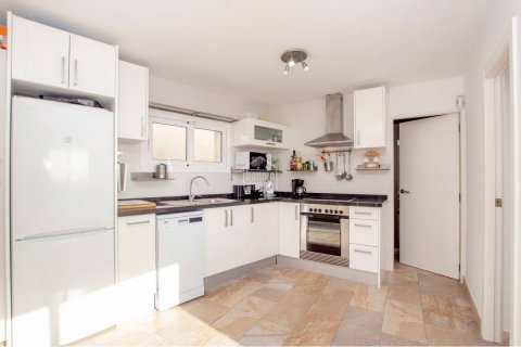 Villa for sale Cala'n Porter, Menorca, Spain 3 bedrooms, 80 sq.m. No. 110957 - photo 3