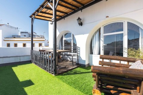 Casa adosada en venta Arcos de la Frontera, Cádiz, España 20 dormitorios, 1.63 m2 No. 108261 - foto 2