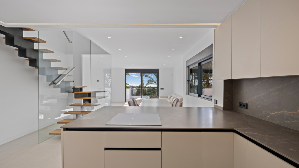 Penthouse à El Paraiso, Malaga, Espagne 3 chambres, 207 m2 No. 108258