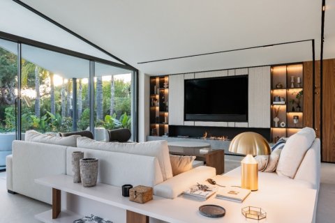 Villa for sale Marbella, Malaga, Spain 5 bedrooms, 717 sq.m. No. 108263 - photo 2
