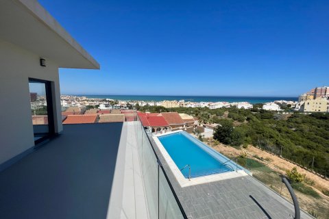 Villa till salu Torrevieja, Alicante, Spanien 5 sovrum, 537 kvm. Nr. 115249 - foto 4