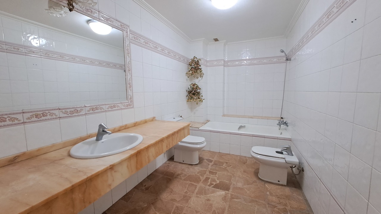 Dzīvoklis Torrevieja, Alicante, Spānijā 5 istabas, 250 m2 Nr. 115990
