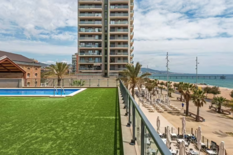 Apartment à vendre Badalona, Barcelona, Espagne, 3 chambres, 120 m2 No. 35608 - photo 1