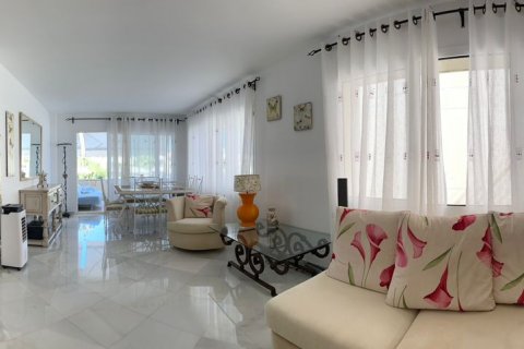 Wohnung zur Miete Marbella, Malaga, Spanien 2 Schlafzimmer, 95 m2 Nr. 109501 - Foto 3