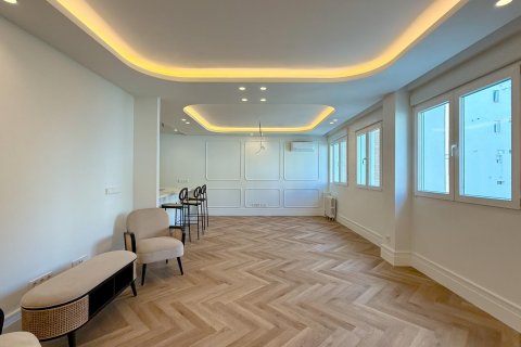 Appartamento in vendita Madrid, Spagna 3 camere da letto, 137 mq. N° 109414 - foto 12