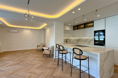 Appartamento in vendita Madrid, Spagna 3 camere da letto, 137 mq. N° 109414 - foto 5