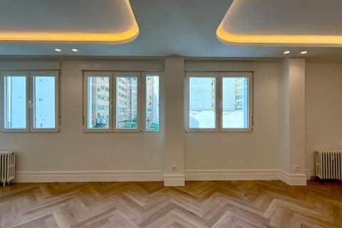 Appartamento in vendita Madrid, Spagna 3 camere da letto, 137 mq. N° 109414 - foto 14