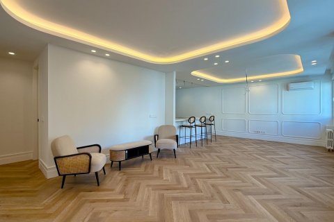Appartamento in vendita Madrid, Spagna 3 camere da letto, 137 mq. N° 109414 - foto 11