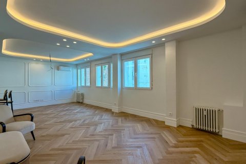 Appartamento in vendita Madrid, Spagna 3 camere da letto, 137 mq. N° 109414 - foto 13