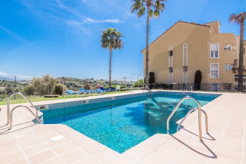 Apartment for sale Estepona, Malaga, Spain 2 bedrooms, 100 sq.m. No. 109498 - photo 15
