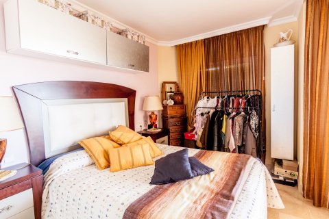 Apartment for sale Estepona, Malaga, Spain 2 bedrooms, 100 sq.m. No. 109498 - photo 13