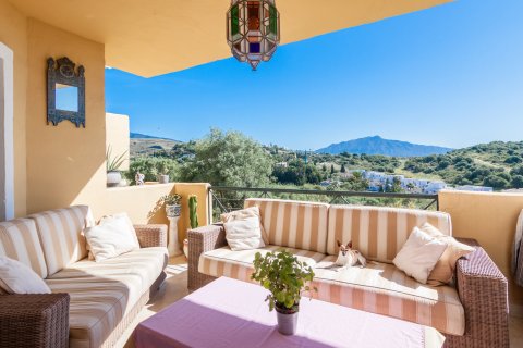 Apartment for sale Estepona, Malaga, Spain 2 bedrooms, 100 sq.m. No. 109498 - photo 2
