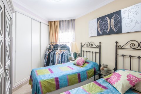 Apartment for sale Estepona, Malaga, Spain 2 bedrooms, 100 sq.m. No. 109498 - photo 12
