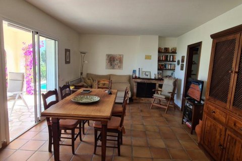 Casa in vendita L'Ametlla de Mar, Tarragona, Spagna 4 camere da letto, 183 mq. N° 22965 - foto 3