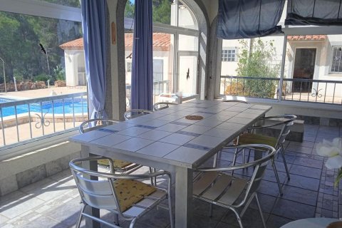 Продажа дома Л'Аметлья-де-Мар, Таррагона, Испания 6 спален, 386м2 №21587 - фото 21