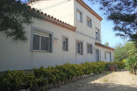Продажа дома Л'Аметлья-де-Мар, Таррагона, Испания 6 спален, 386м2 №21587 - фото 5