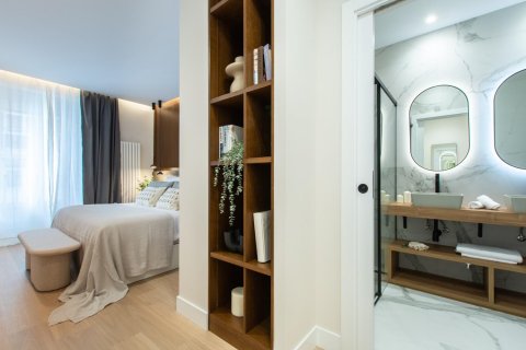 Apartamento en venta Madrid, España 2 dormitorios, 116 m2 No. 90233 - foto 9