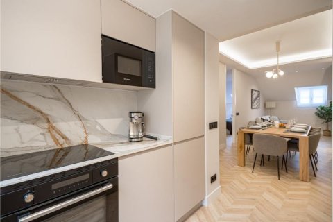 Apartment for sale Madrid, Spain 2 bedrooms, 74 sq.m. No. 90235 - photo 10