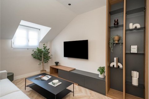 Apartment for sale Madrid, Spain 2 bedrooms, 74 sq.m. No. 90235 - photo 3