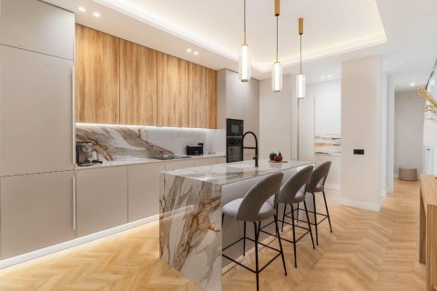 Dzīvoklis pārdošanā Madrid, Spānijā 3 istabas, 136 m2 Nr. 90236 - attēls 4