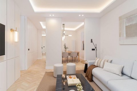 Dzīvoklis pārdošanā Madrid, Spānijā 3 istabas, 136 m2 Nr. 90236 - attēls 2