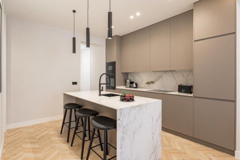 Apartamento en venta Madrid, España 4 dormitorios, 147 m2 No. 90231 - foto 6