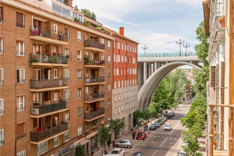 Apartamento en venta Madrid, España 3 dormitorios, 120 m2 No. 90230 - foto 9