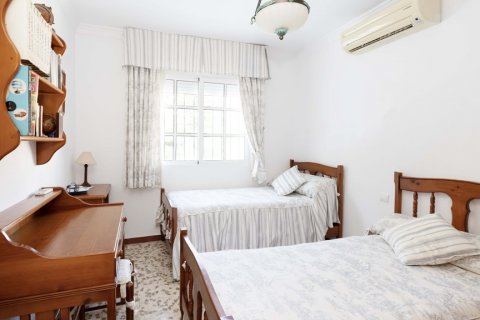 Villa in vendita Benalmadena, Malaga, Spagna 5 camere da letto, 280 mq. N° 107832 - foto 28