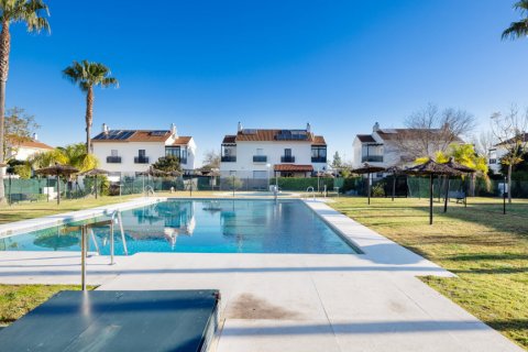 Māja pārdošanā Jerez de la Frontera, Cadiz, Spānijā 4 istabas, 222 m2 Nr. 107831 - attēls 1