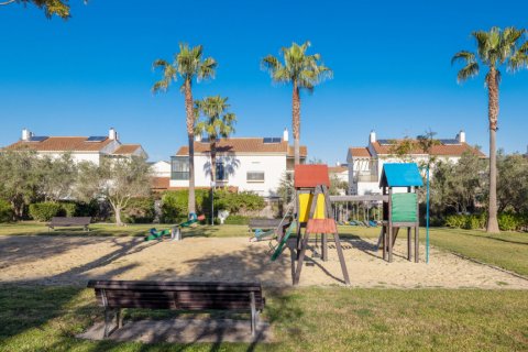 Māja pārdošanā Jerez de la Frontera, Cadiz, Spānijā 4 istabas, 222 m2 Nr. 107831 - attēls 4
